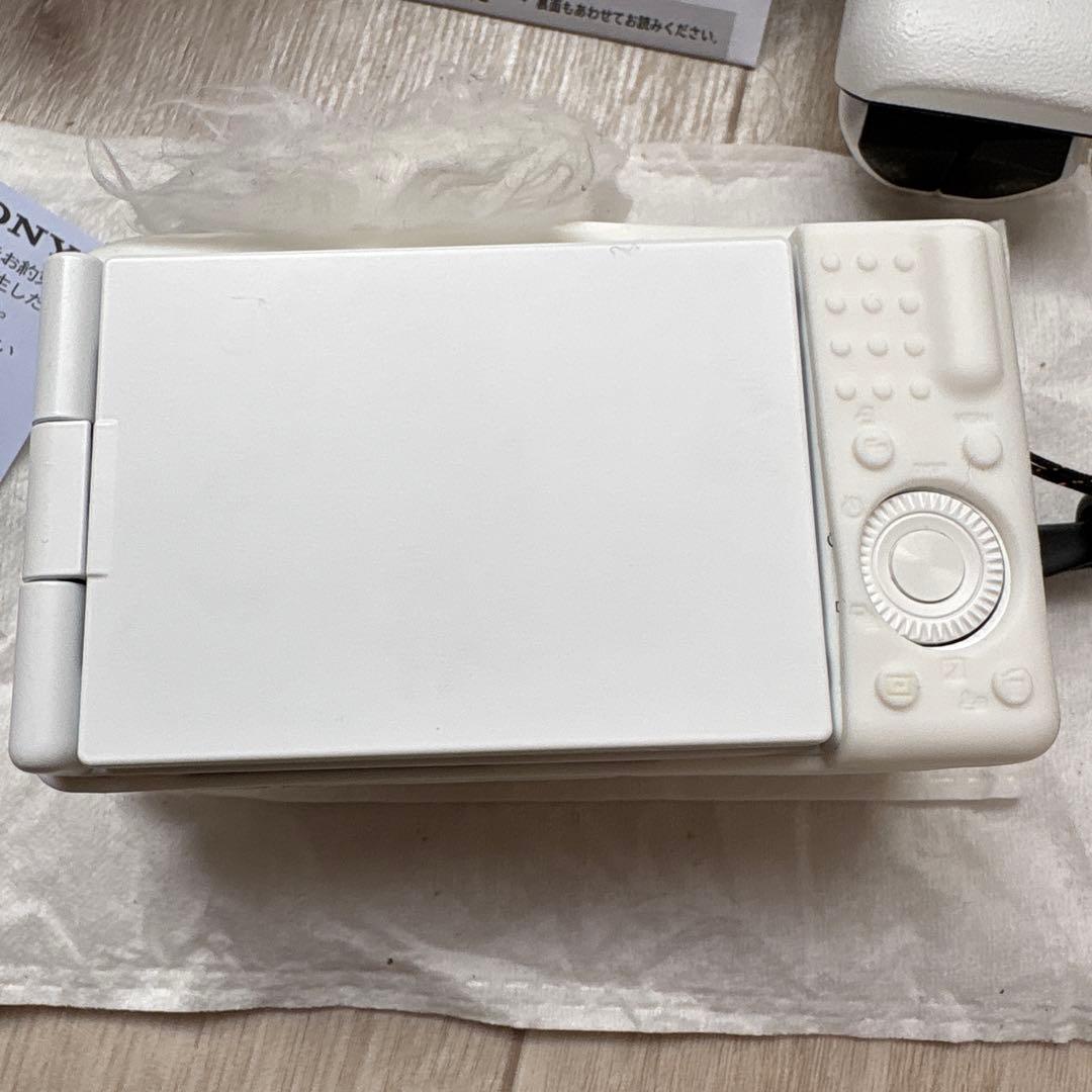 美品 SONY ZV1M2 ホワイト カバー アクセサリー付き - メルカリ