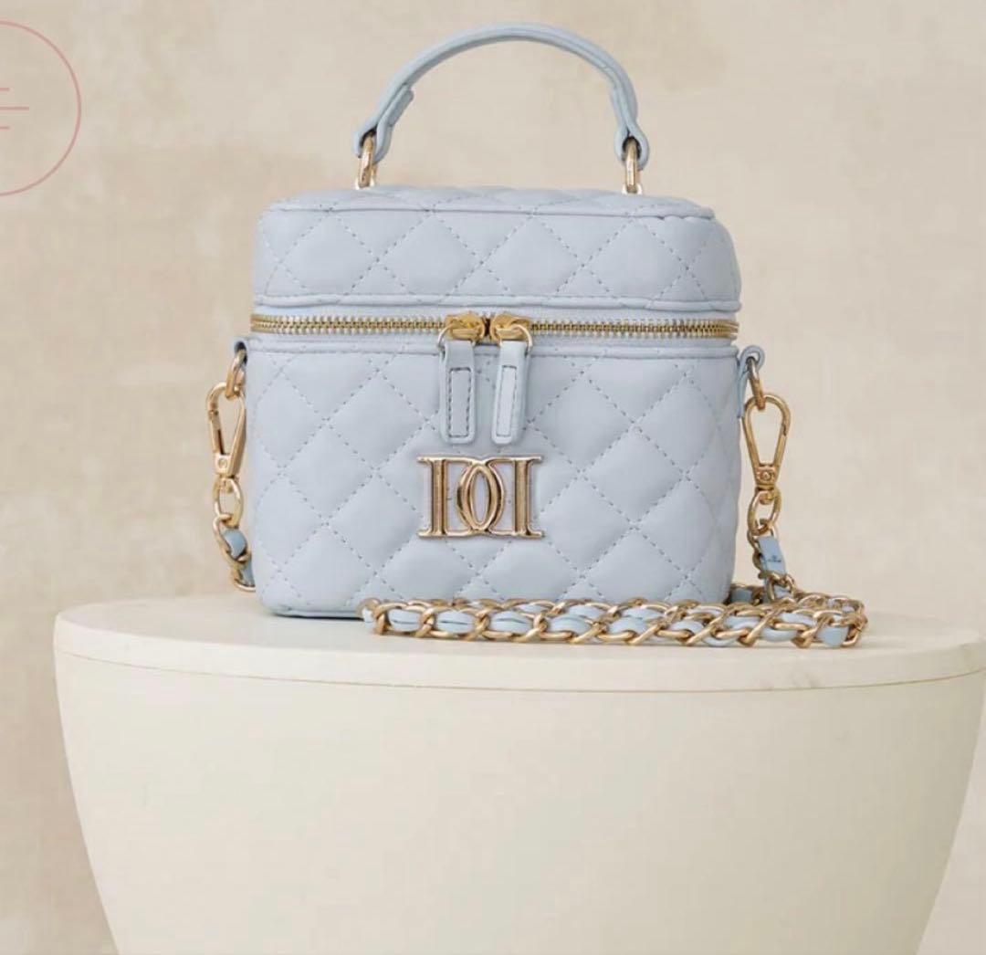 Darich キルティングスクエアミニバッグ ゴールドパーツ SAX - メルカリ