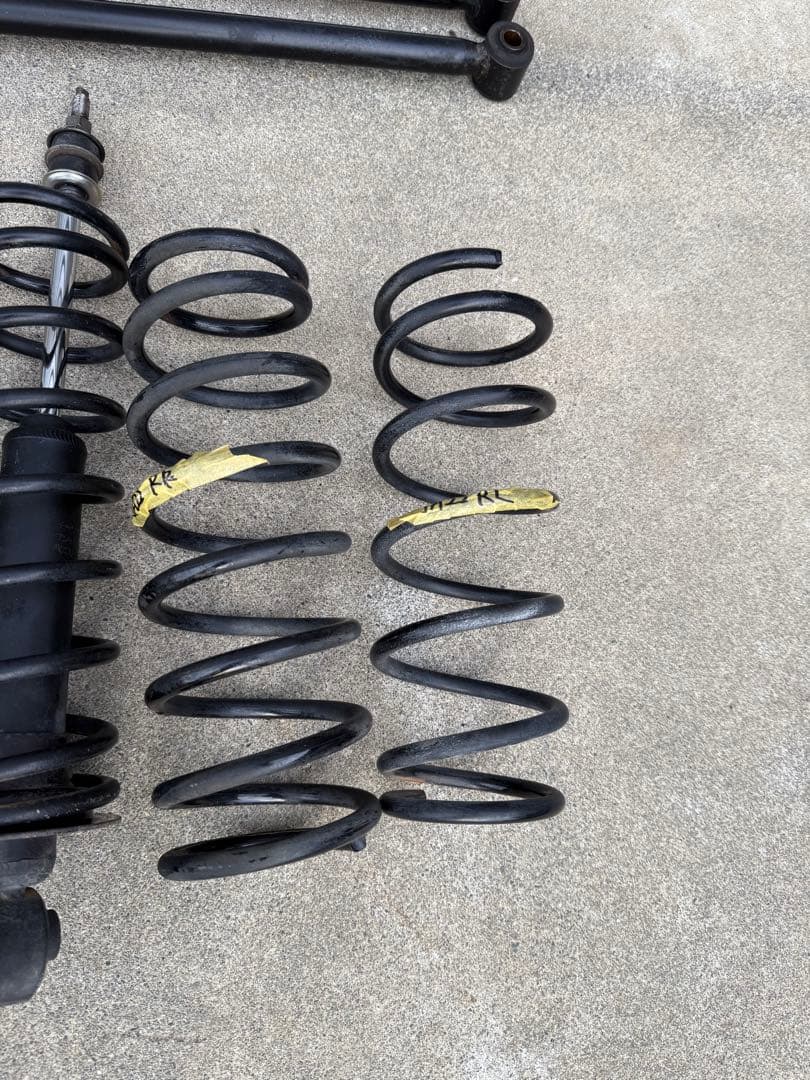 ja22 ja12 ジムニー 純正サスペンション一式 - メルカリ