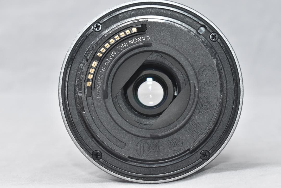 Canon キヤノン RF-S 18-150ｍｍ F3.5-6.3 IS STM