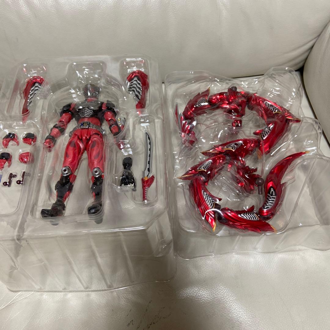 S.I.C. MASKED RIDER RYUKI 仮面ライダー龍騎 浅井真記