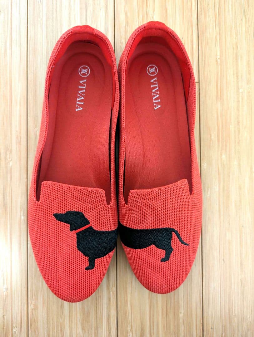 VIVAIA ビバイア アニマルシューズ 犬 Audrey] ラウンドトゥ アニマル刺繍 ローファー – VIVAIA JAPAN