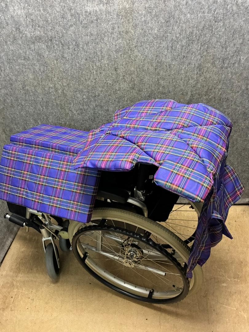 カワムラ 自走式車イス KA822B-N3 厚クッション 26158 - メルカリ