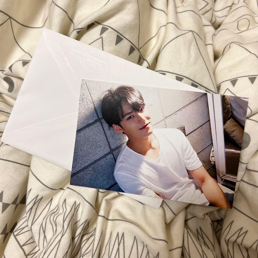 seventeen CLAP サノク ポストカード ミンギュ SEVENTEEN(JOSHUA, MINGYU, SEUNGKWAN, VERNON, & DINO) on NPR's Tiny