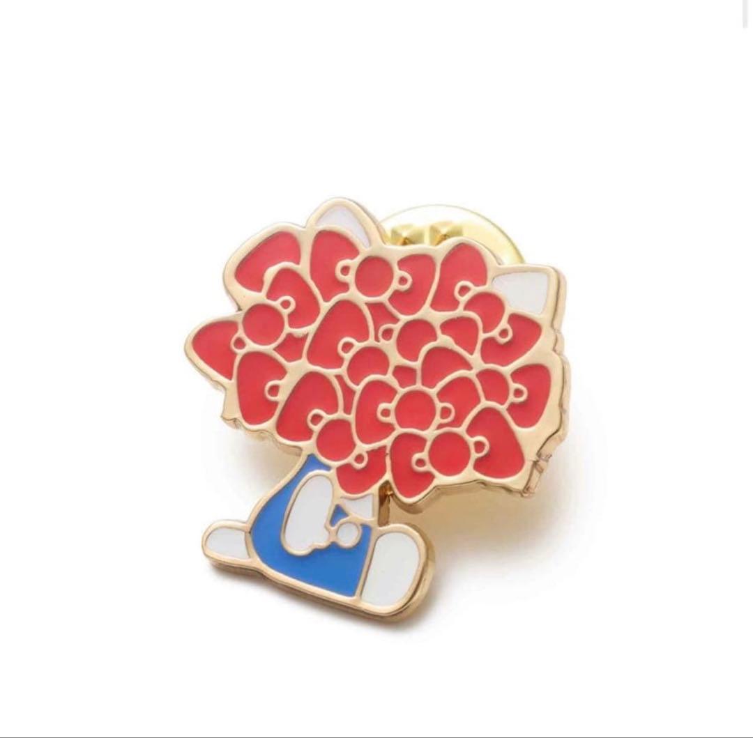 UNDERCOVER ハローキティ ピンバッジ 3個セット - メルカリ