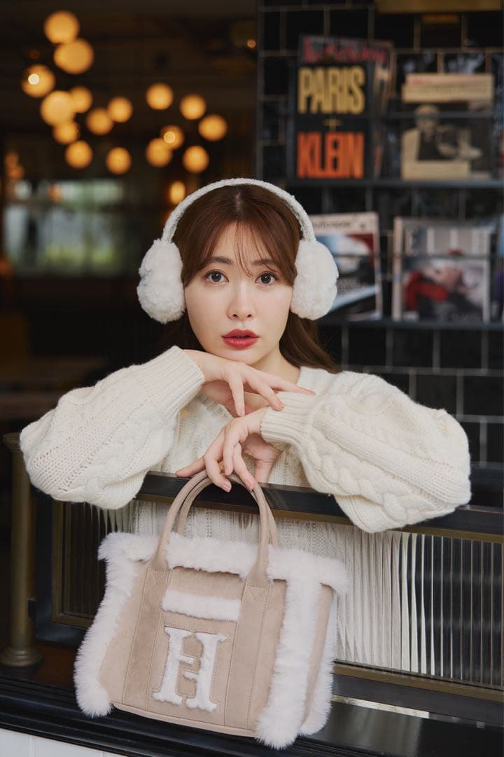 Herlipto Cozy Winter Tote Bag - メルカリ