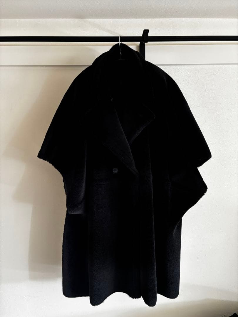 AMERI REVERSIBLE BOA PONCHO COAT ブラック - メルカリ