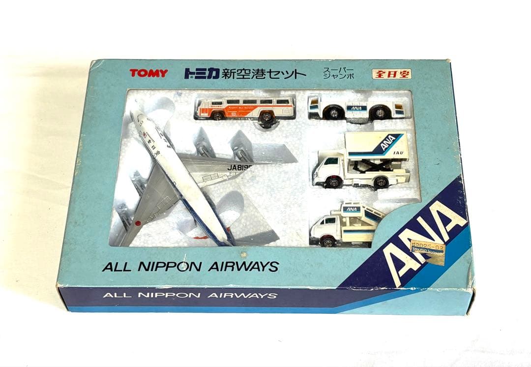 トミカ 新空港セット スーパージャンボ ANA 全日空 - メルカリ
