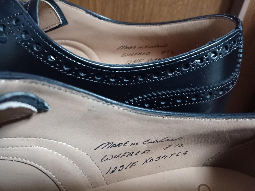 新品未使用 チーニー ウィルフレッド 黒 26cm 7.5F