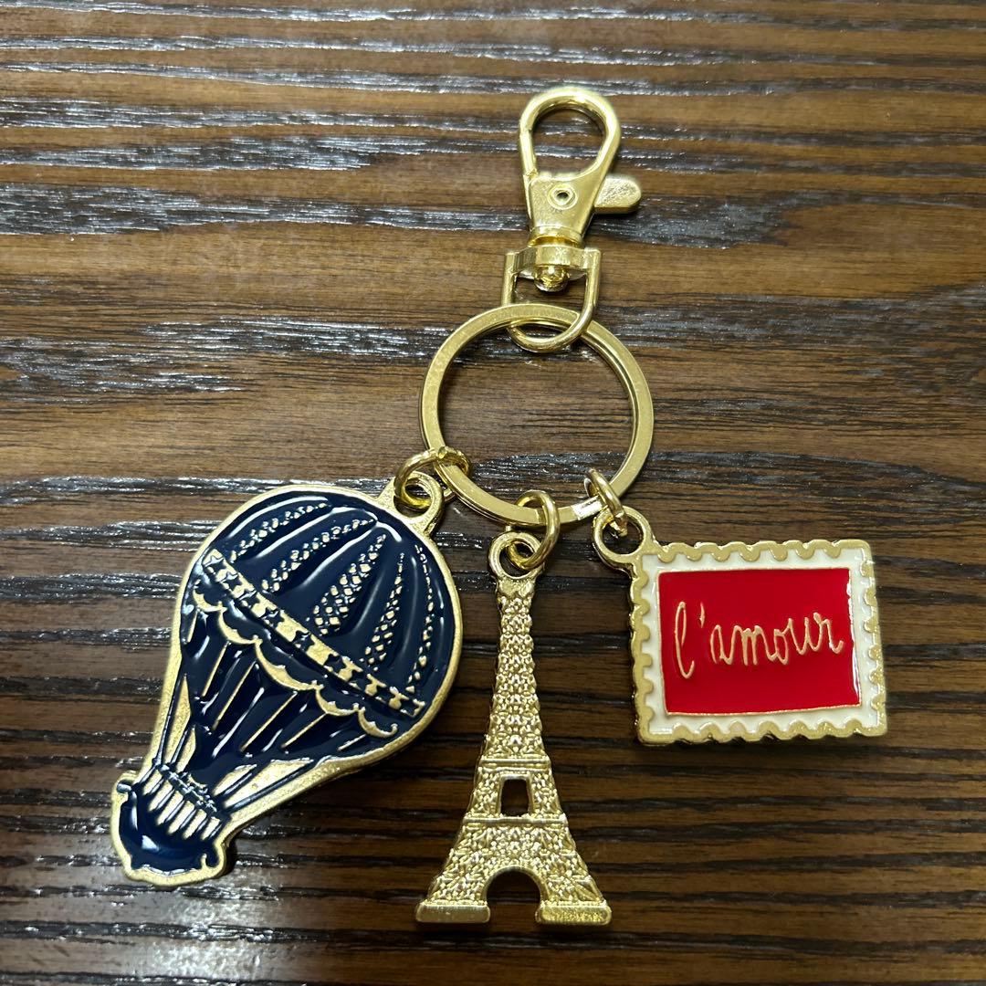 関西 万博 フランス 館 気球 キーホルダー キーチャーム - メルカリ