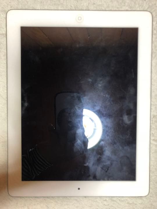 iPad2 32GB ロックボタン不良 iPad Air 2のスリープボタンの陥没の修理！】電源ボタンが効かない