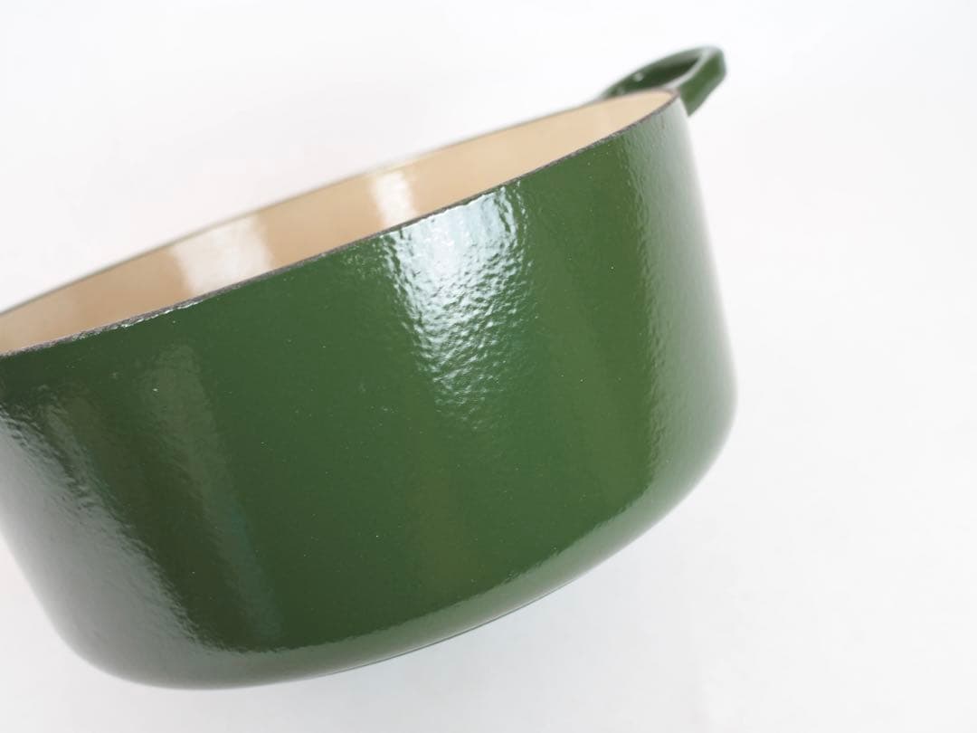 ル・クルーゼ ココットロンド モスグリーン24cm ホーロー 両手鍋