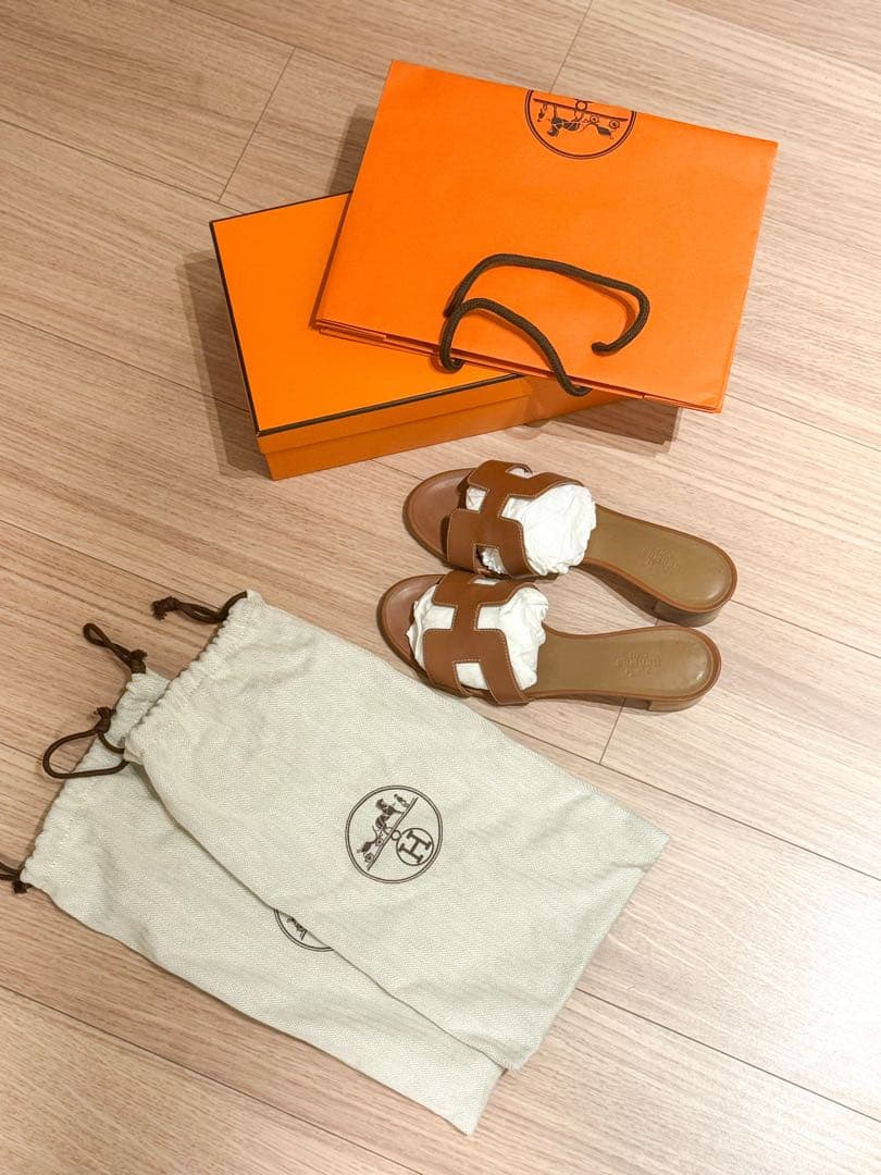 【Sale/ほぼ新品】 HERMES オアジス　ゴールド　37 1/2 裏バリ サンダル オアジス ゴールド ブラウン 37[H071002Z] Sandals Oasis