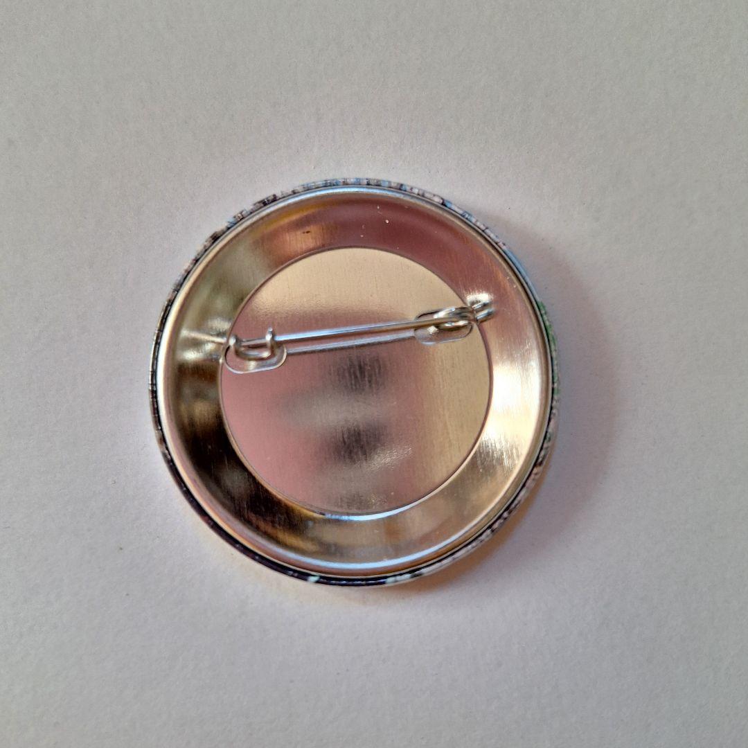 美品》 刀剣乱舞 缶バッジ 燭台切光忠 花丸遊印録 即購入歓迎 - メルカリ