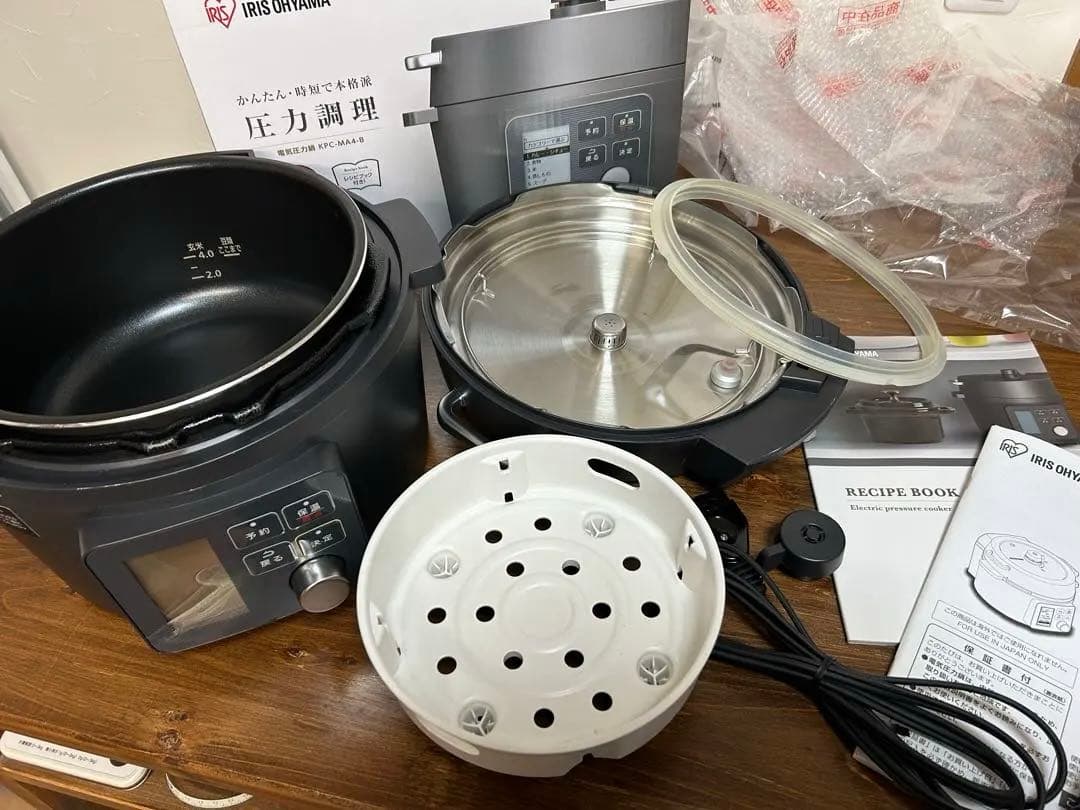 美品　アイリスオーヤマ　電気圧力鍋　4.0L