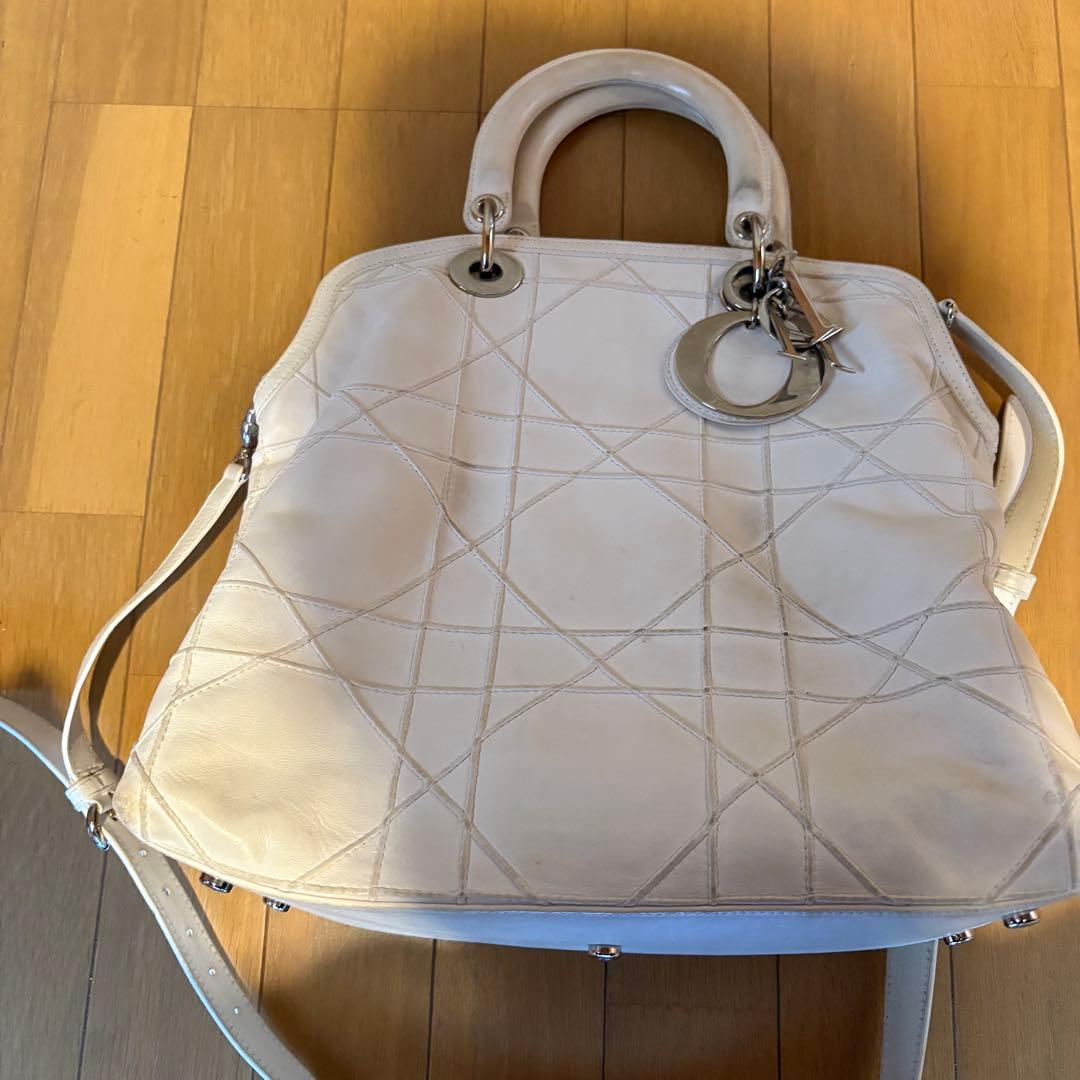 【難アリ】　クリスチャンディオール　バッグ　白 クリスチャンディオールブックトート 27 スモール ホワイト レディース