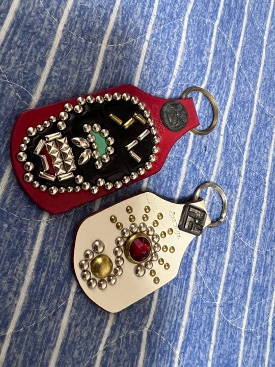 STOP LIGHT ストップライト スタッズレザーキーホルダー レッド