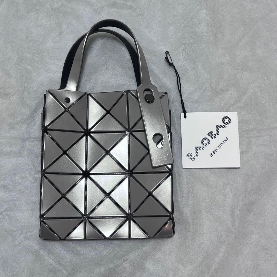 BAO BAO ISSEY MIYAKE CARAT GUNMETAL - メルカリ