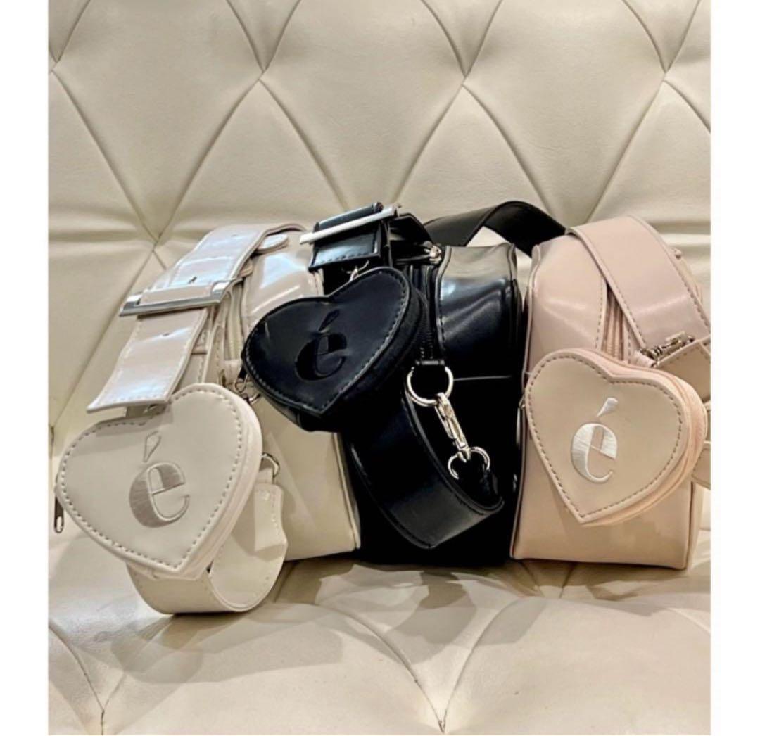 epine é Heart pouch shoulder strap bag epine（エピヌ）の「e Heart pouch shoulder strap bag heart studs