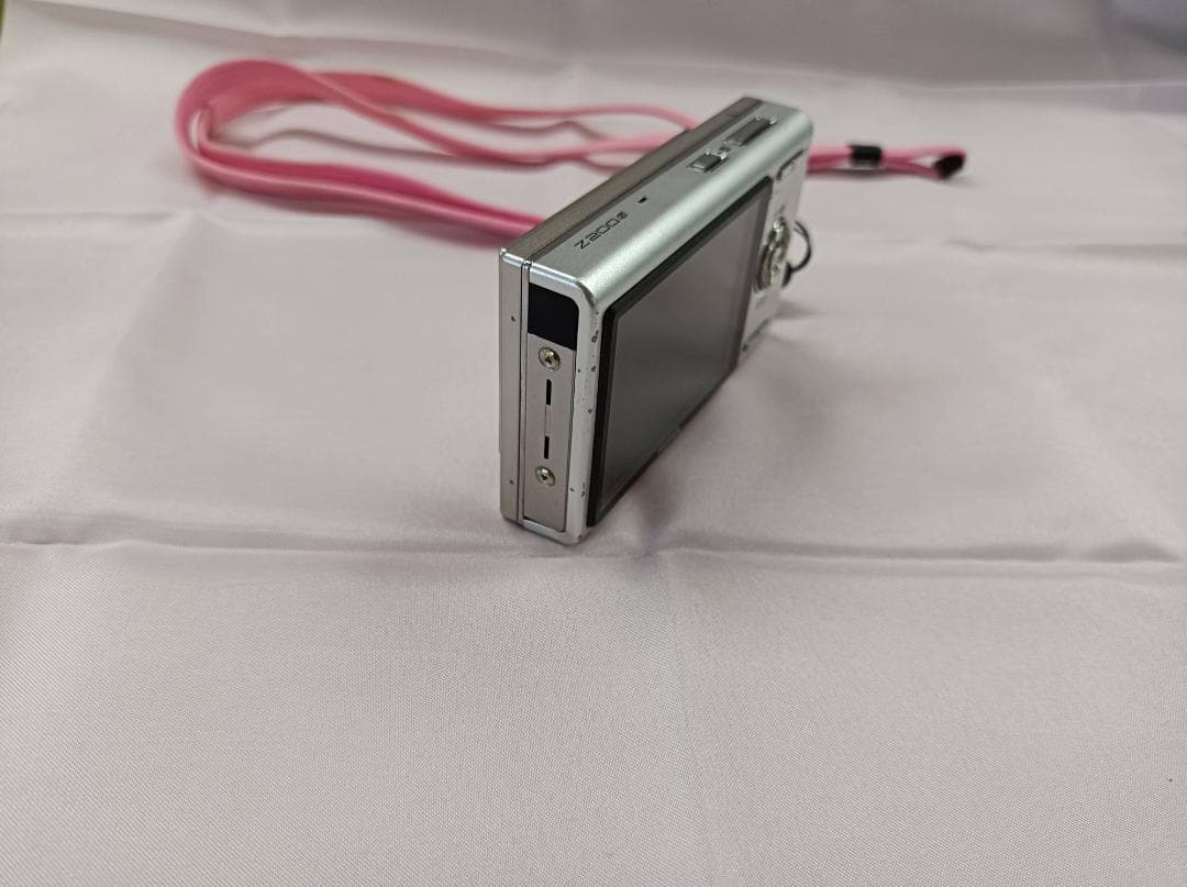 都《CCRFJ》FUJIFILM　FINEPIX　Z200fd　デジタルカメラ