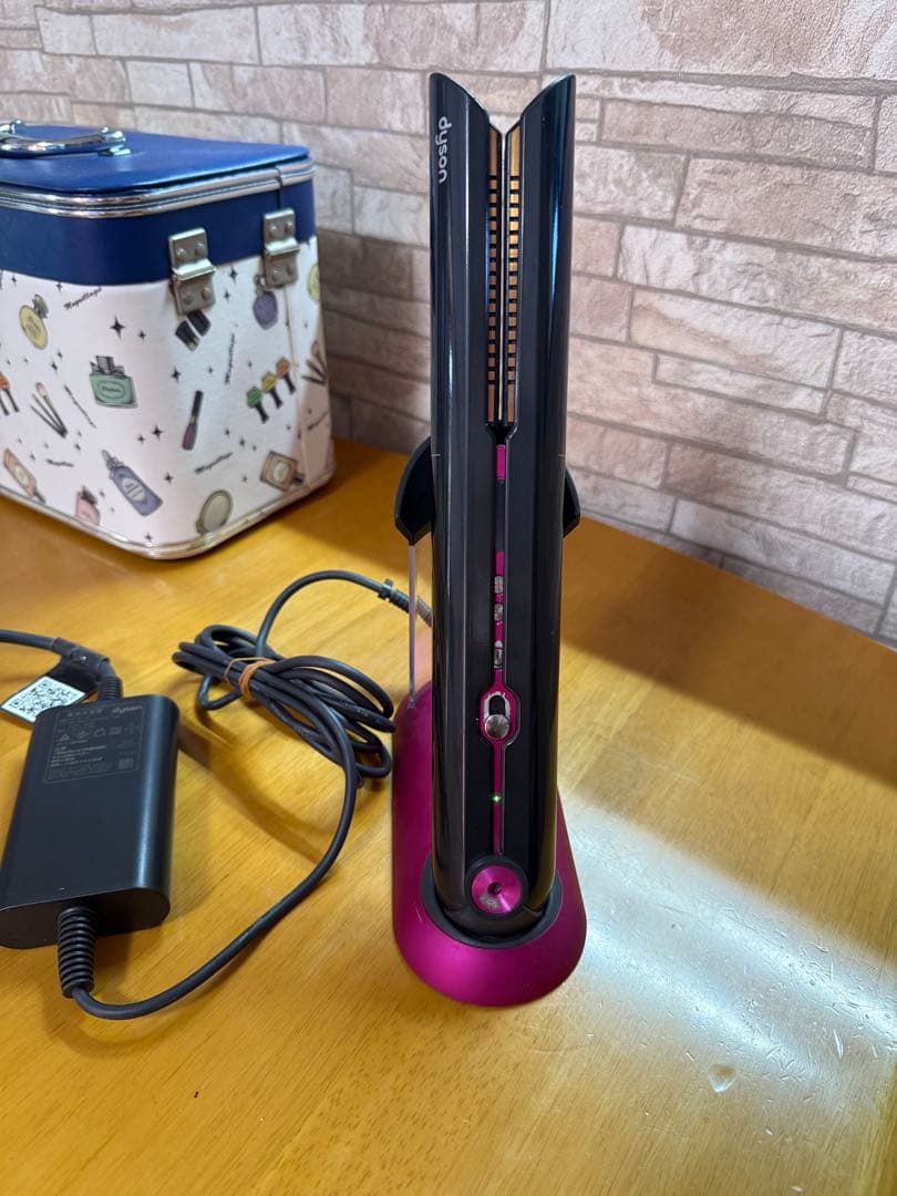 ダイソン ヘアアイロン corrale コラール HS03 中古良品② - メルカリ