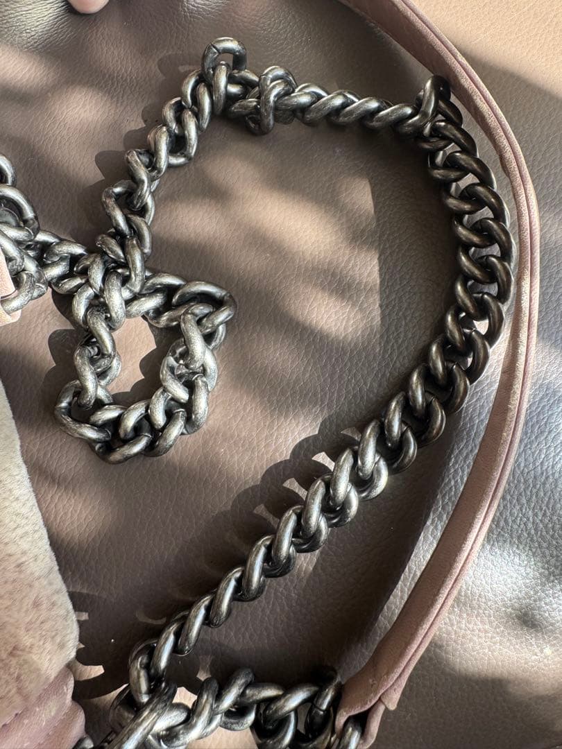 CHANEL ミニボーイ ピンク チェーンショルダー 裸品 使用感あり - メルカリ