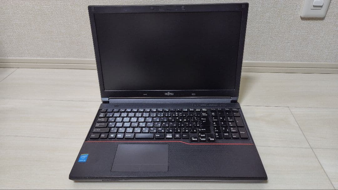 富士通 LIFEBOOK A547/K ブラック ノートPC 本体