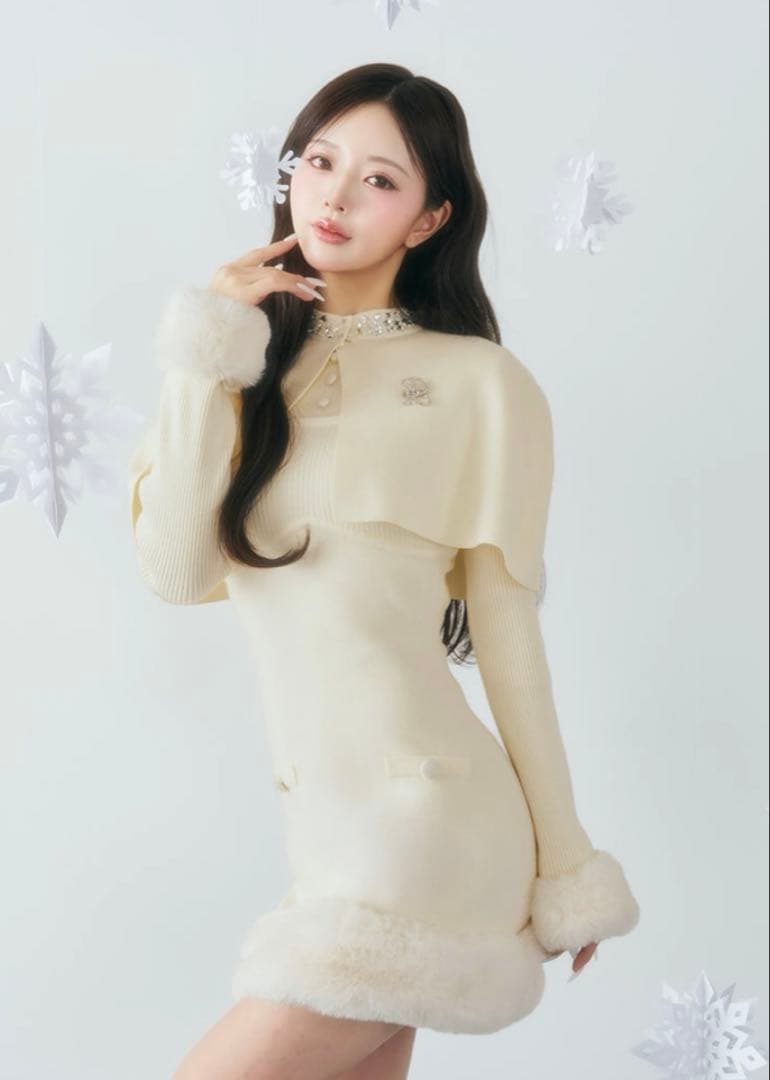 Darich ビジューケープニットミニワンピース IVO FREE ビジューケープニットミニワンピース – Darich (ダーリッチ)