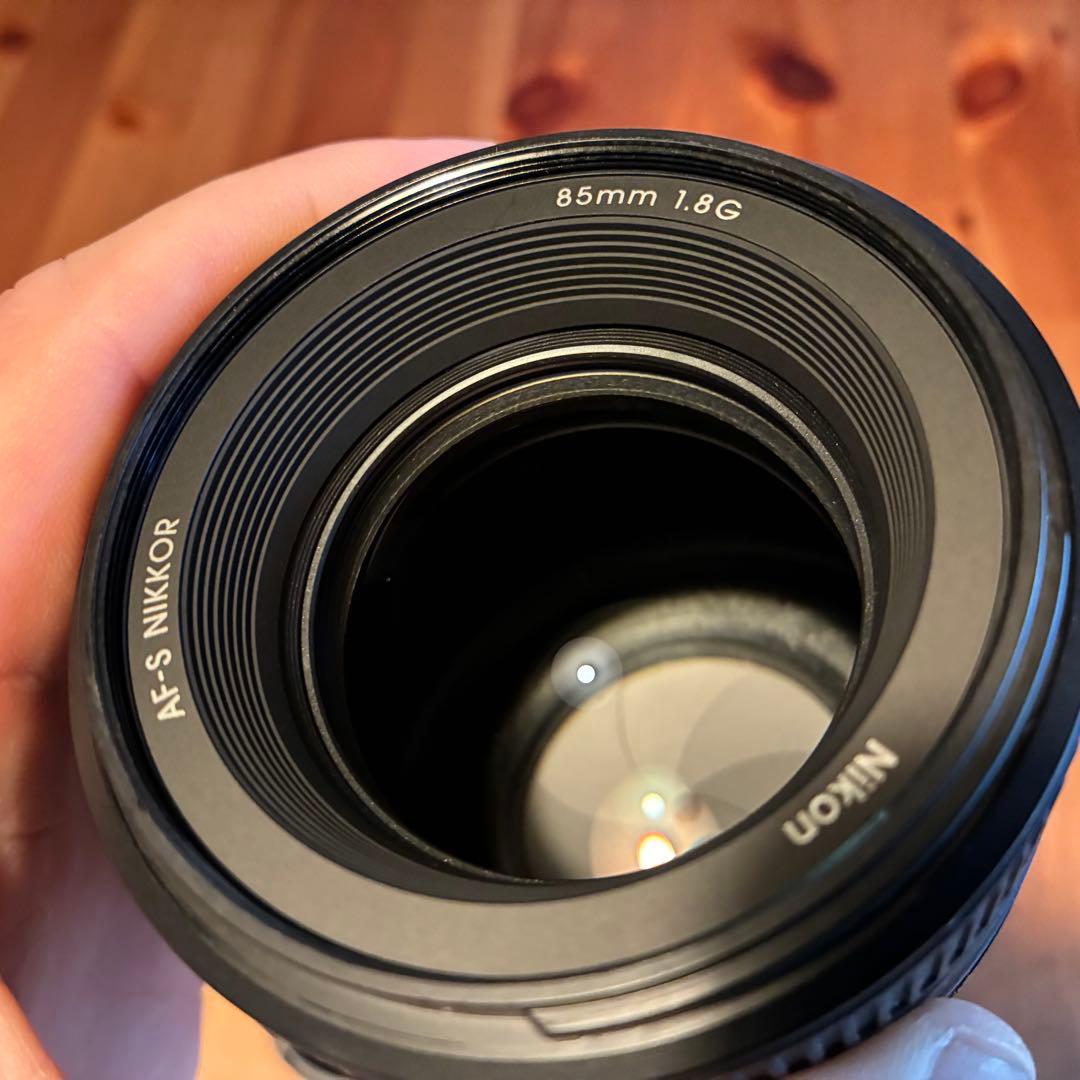 Nikon AF-S NIKKOR 85mm 1.8G レンズ