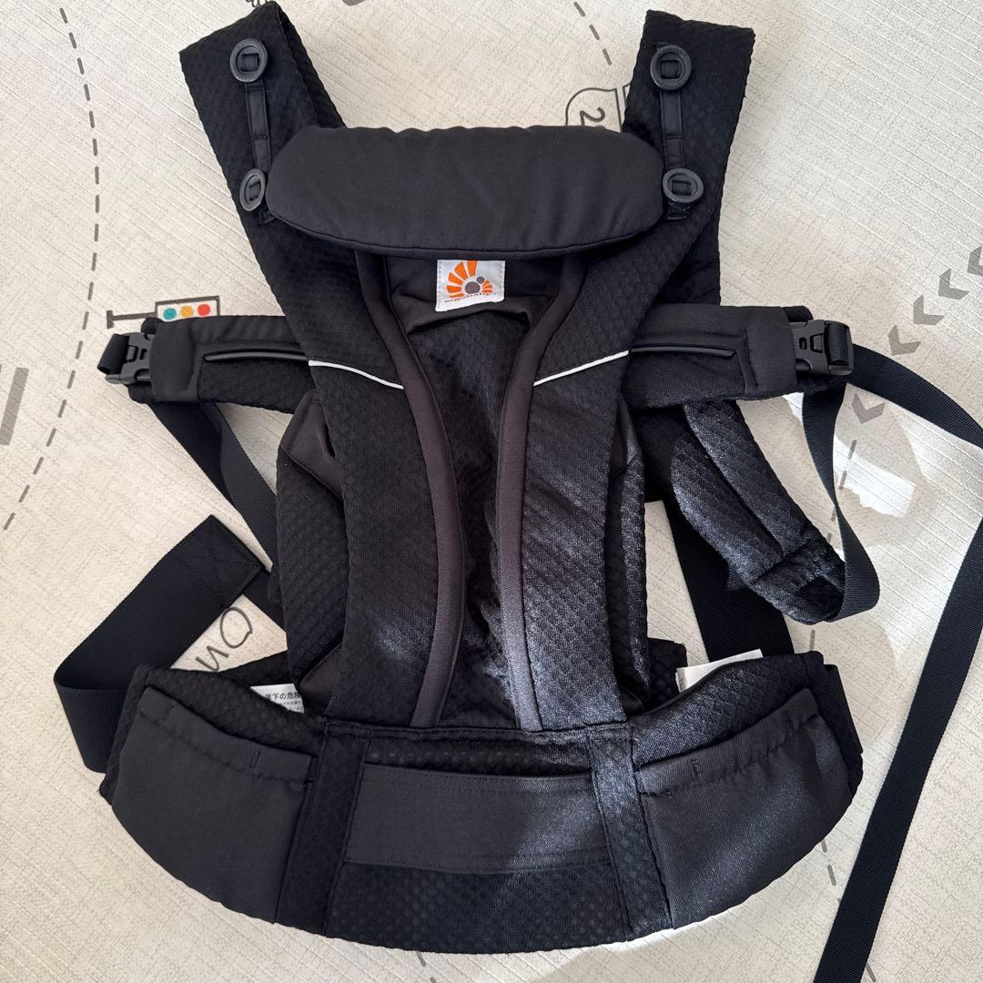 エルゴベビー オムニブリーズ　オニキスブラック　抱っこ紐 ergobaby（エルゴベビー） オムニブリーズ オニキスブラック ERGO baby