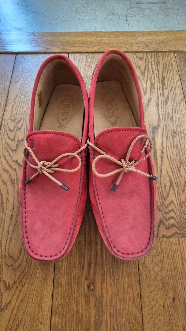 新品未使用 TOD'S ドライビングシューズ レッド 中古・古着通販】TOD'S (トッズ) Ferrari (フェラーリ) ドライビング