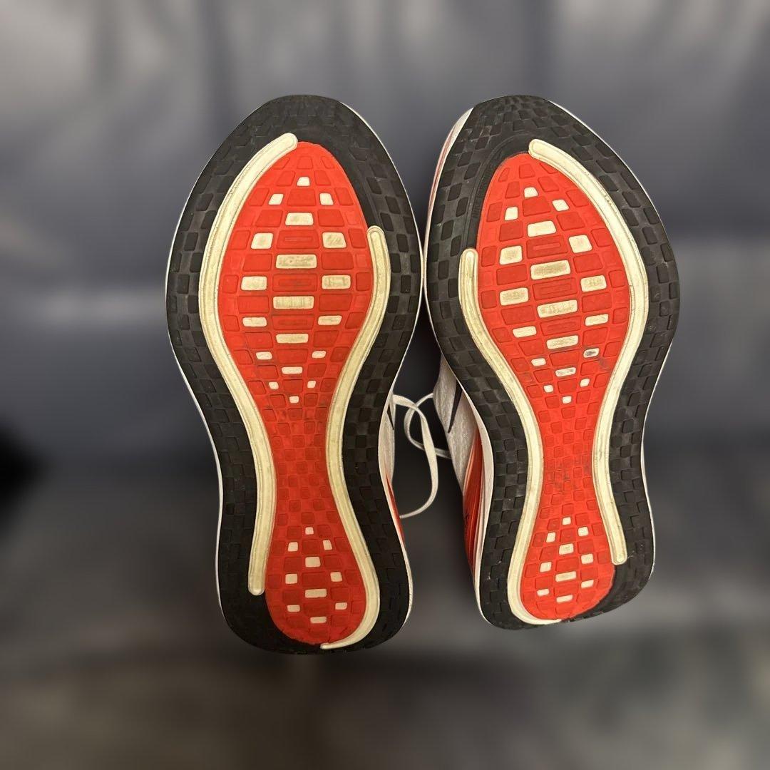 NIKE ボメロプラス（27.0cm）