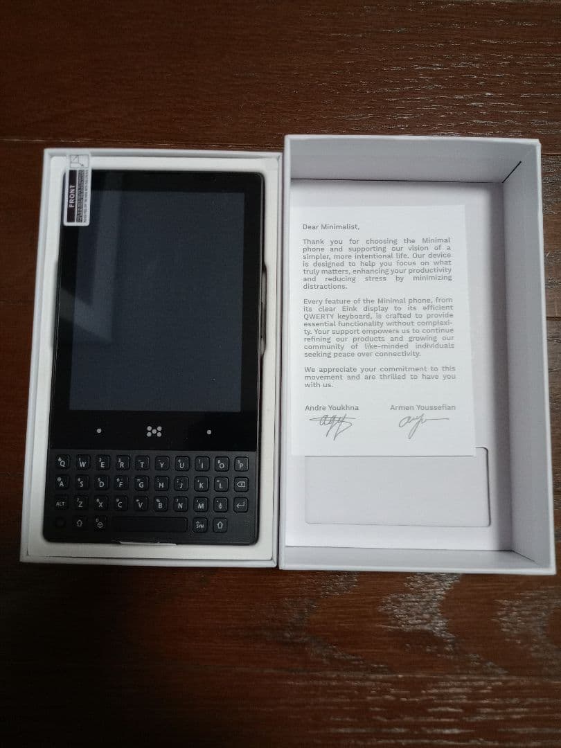 minimal phone QWERTYキーボード搭載スマートフォン 本体 - メルカリ