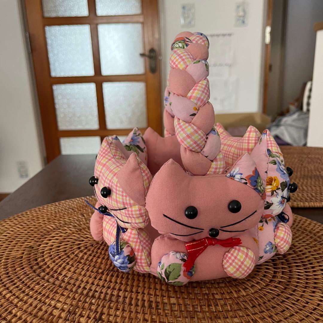 ハンドメイド 猫型収納バスケット - メルカリ