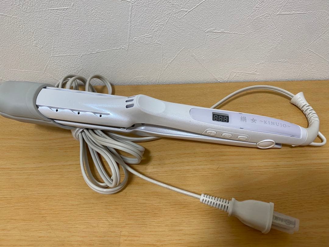 絹女　ストレートヘアアイロン　LM225 絹女-KINUJO- ストレートヘアアイロン (LM225) KINUJOの通販・卸