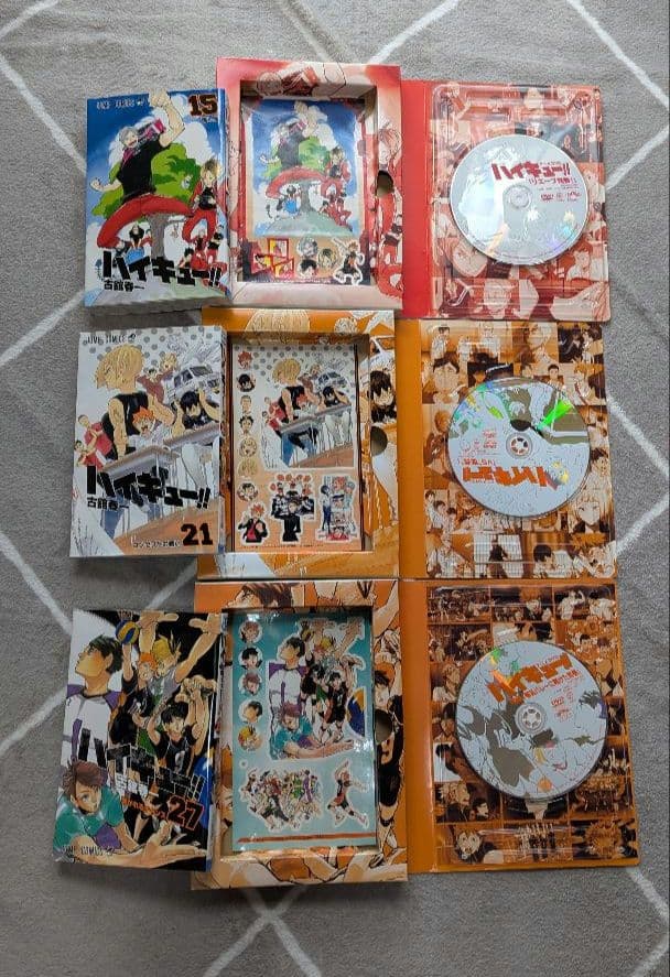 ハイキュー(非全巻30·39巻欠品) 当時のジャンプに関連本とグッズ 多数