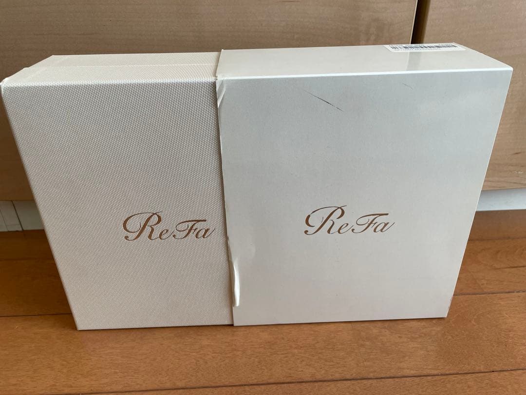 ReFa 美顔ローラー 専用ケース付き 美品ReFa 美顔ローラー 専用ケース