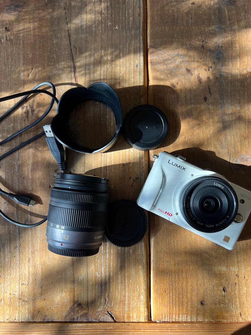 Panasonic DMC-GF2 ミラーレスカメラセット Amazon | パナソニック ミラーレス一眼カメラ GF2 レンズキット(14mm