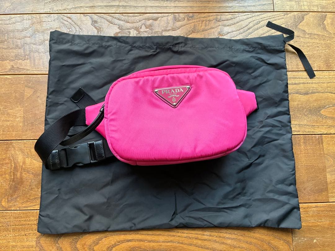 PRADA ピンク ナイロンボディバッグ PRADA（プラダ） ショルダーバッグ Re-Edition 2005 Re-Nylon 1BH204