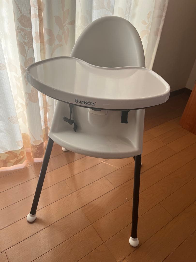 BABYBJÖRN ハイチェア ホワイト ハイチェア ベビービョルン(ベビーチェア)のレンタル-点検清掃済・安心
