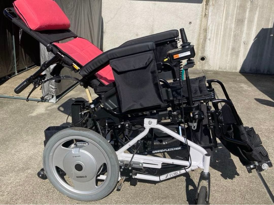 電動車椅子 充電器2個&バッテリー3個、MIKIグランドフリッチャー グランドフリッチャー・ユニダッシュ_EX／SX／JX／ABS Grand Fletcher