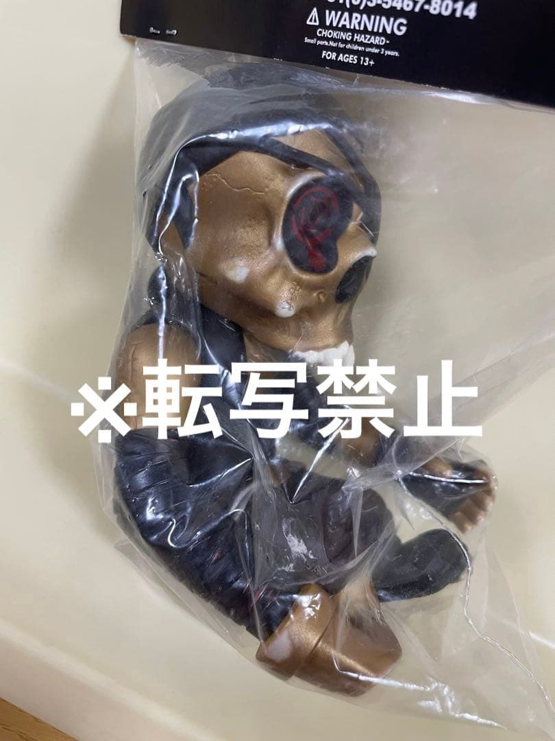 激レア secretbase スカルパイレーツ 香港 サイン入り パスヘッド