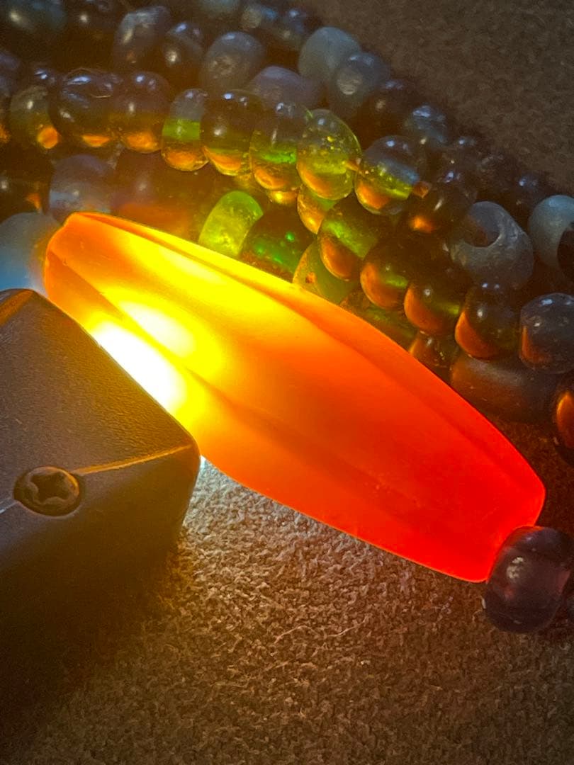 出土 古墳時代 赤瑪瑙製12面切子玉 瑠璃玉1連 - メルカリ