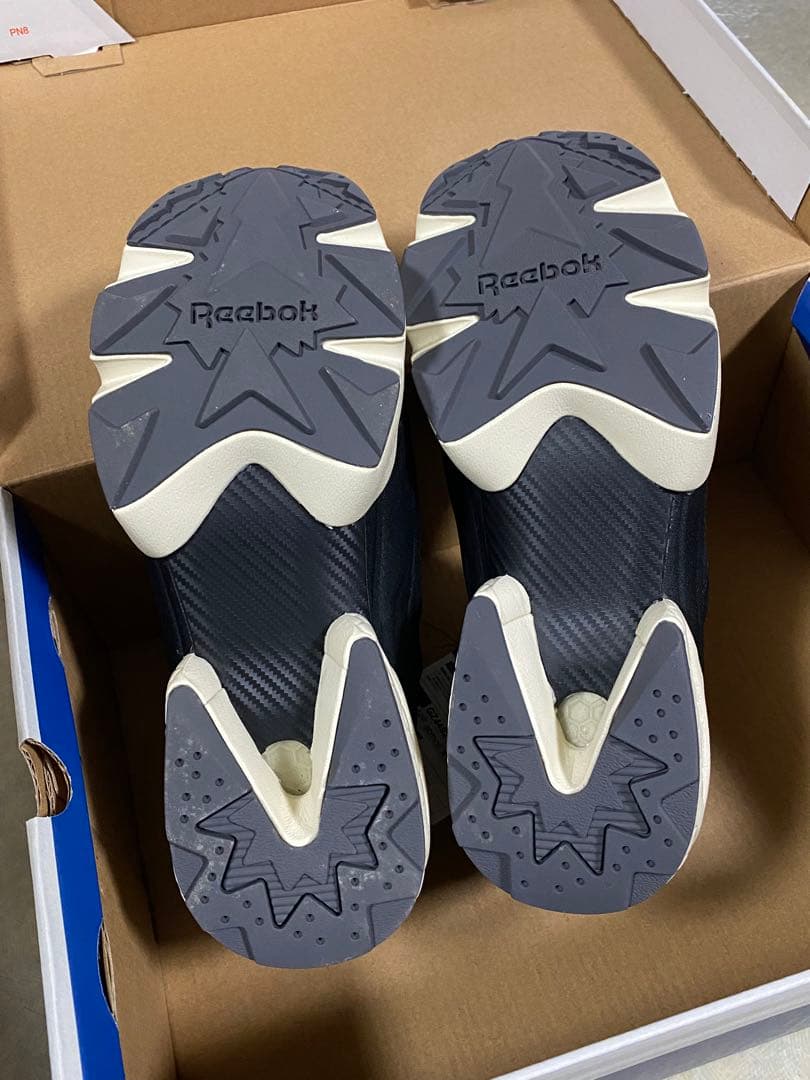 Reebok INSTAPUMP FURY JSB 9000円に変更 - メルカリ