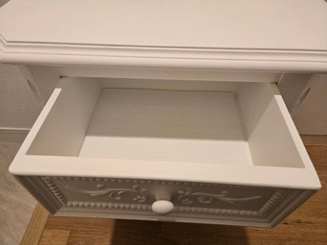 カントリーコーナー・CountryCorner・ホワイト 八角形 サイドテーブル