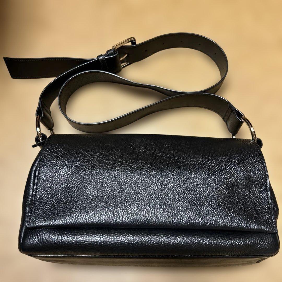 ビアズリー　ショルダーバッグ　ブラック グラスケース付きショルダーバッグ （ショルダーバッグ）｜BEARDSLEY