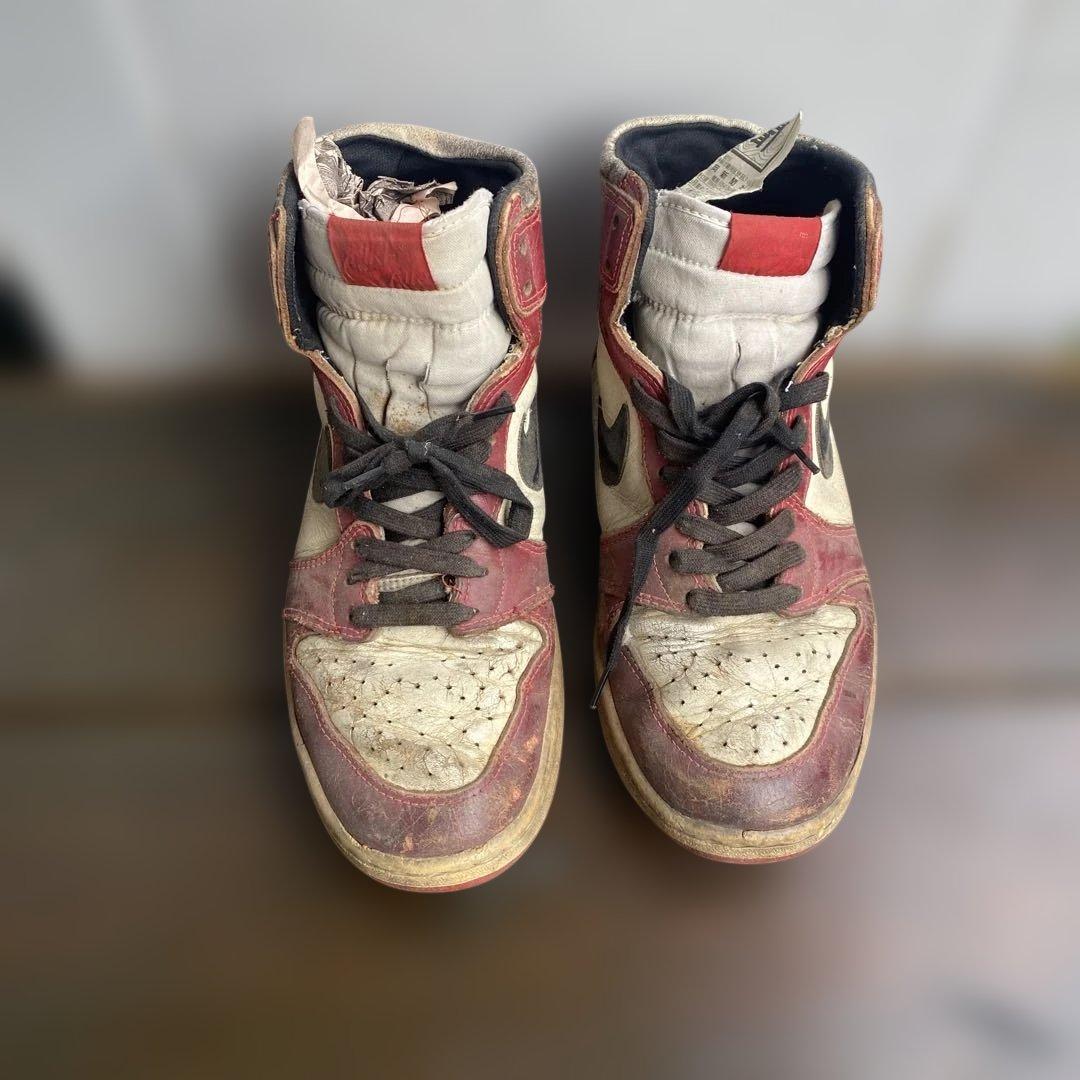 Nike 　エアジョーダン１　オリジナル ナイキ エアジョーダン1 レトロ '99 クールグレー/ヴィブラント