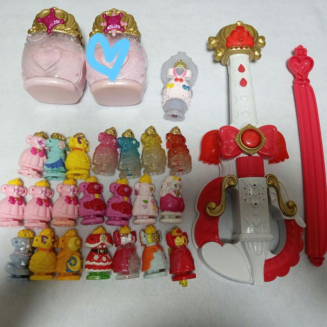 プリンセスプリキュア プリンセスパフューム ドレスアップキー まとめ売り Amazon.co.jp: Go! プリンセスプリキュア 変身ドレスアップキーセット