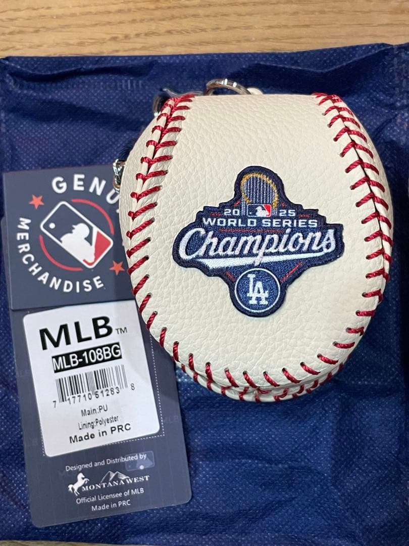 ドジャース モンタナ・ウェスト2025 ワールドシリーズ優勝記念 バッグチャーム ドジャース モンタナ・ウェスト2025 ワールドシリーズ優勝記念 バッグ