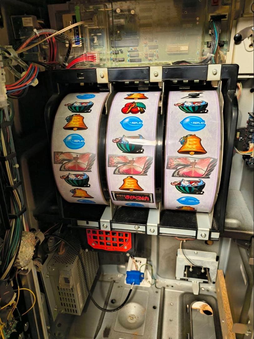 パチスロ 魔法少女まどかマギカ キュウベぇパネル まどマギ 実機